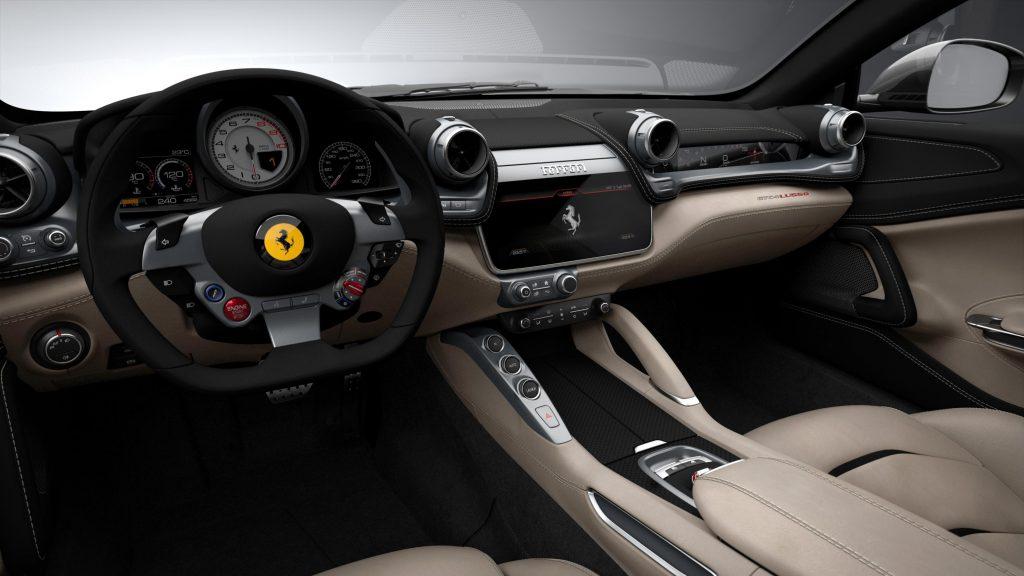 Interni della Ferrari GTC4Lusso