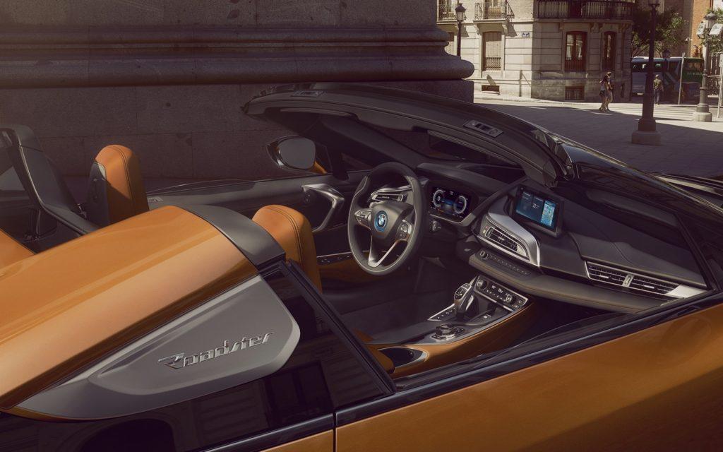Interni della BMW i8 Roadster